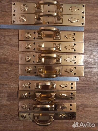 Дверные ручки 