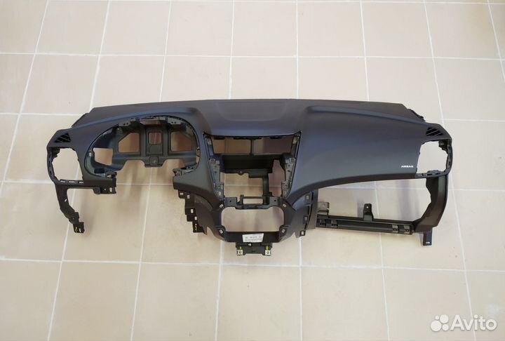 Торпедо панель приборов Hyundai Solaris