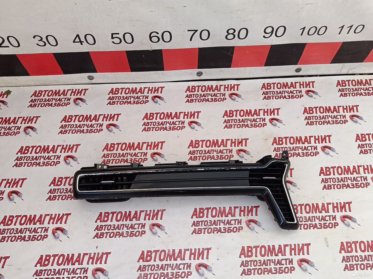 Дефлектор воздуховода правый Киа Спортейдж 5 NQ