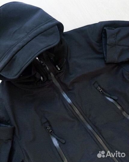 Куртка softshell в стиле gorpcore