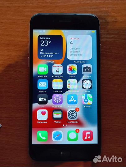 Телефон iPhone 6s