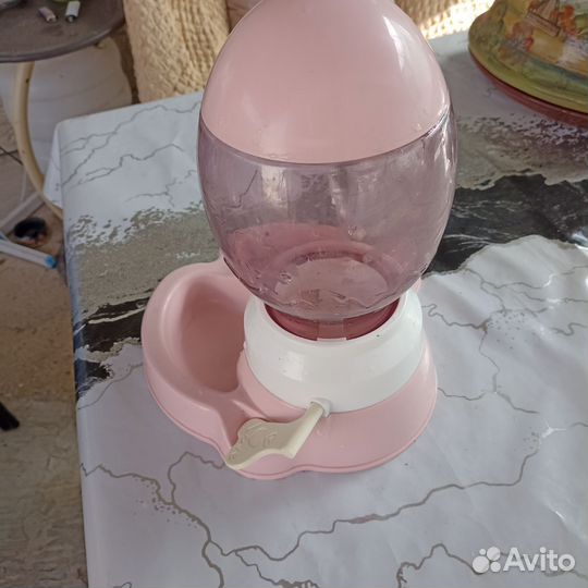 Кормушка для животных