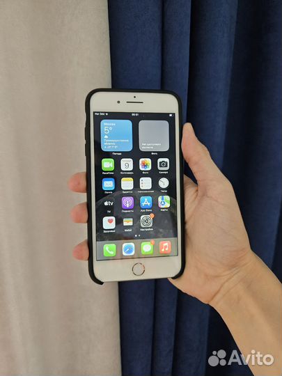 iPhone 8 Plus, 64 ГБ