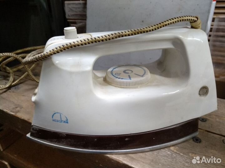 Утюг с парогенератором