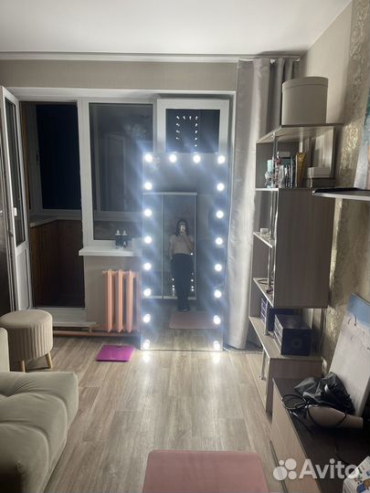 Зеркало с подсветкой в полный рост