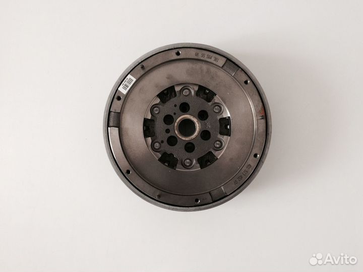 Маховик Opel Astra J 1.4T 55584381/ 55583705