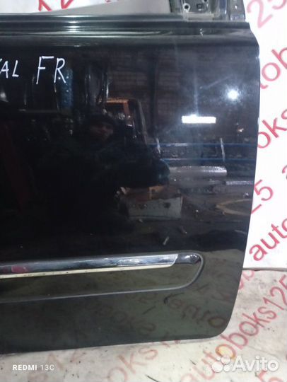 Дверь передняя правая Kia Carnival VQ D4HB 2010