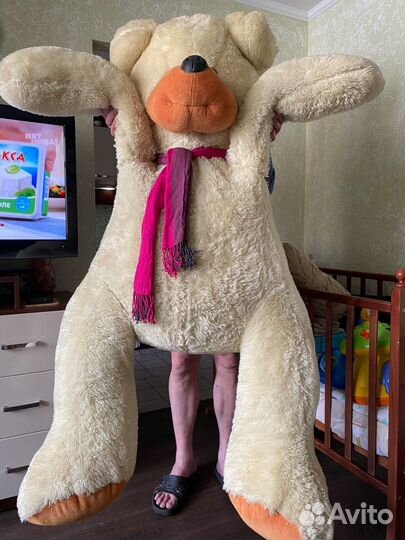 Плюшевый мишка. Большой, с музыкой