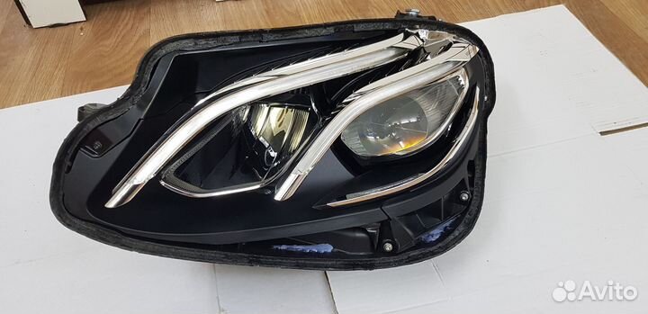 Фара Mercedes W213