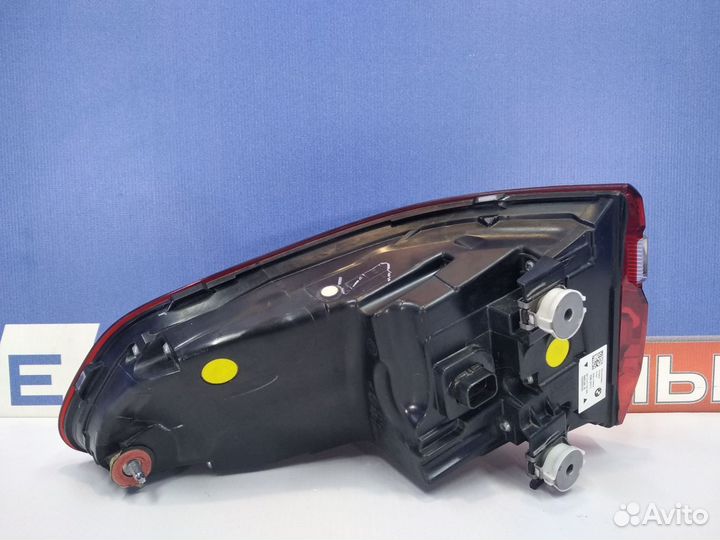 Фонарь правый внешний BMW X7