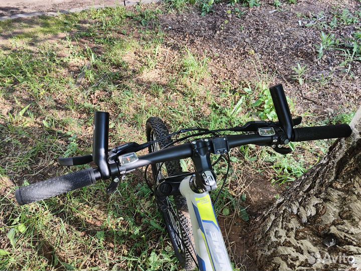 Горный велосипед GT avalanche comp 27.5 L