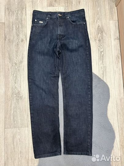 Джинсы hugo boss