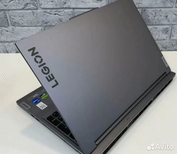 Lenovo Legion Y7000P i7 RTX4060 32/1TB 165HZ