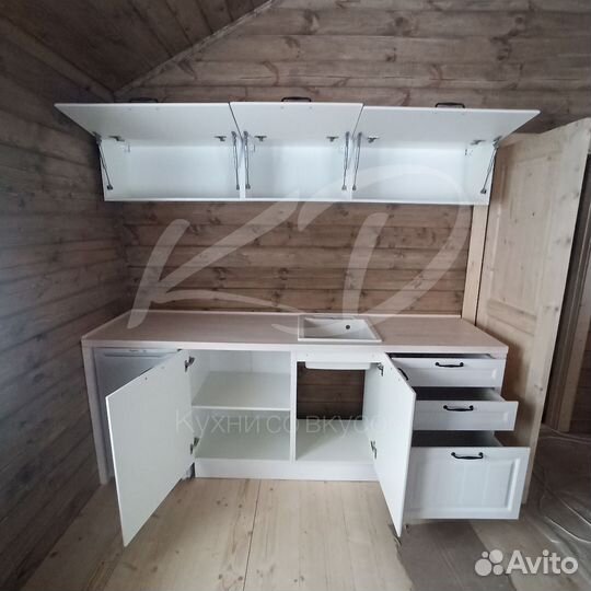 Модульная кухня в наличии