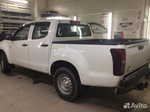 Дефлекторы боковых окон Isuzu D-Max (2019-2019)