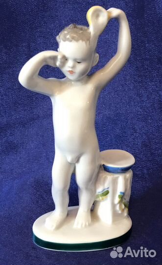 Статуэтка мальчик с кружкой. лфз