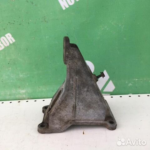 Кронштейн двигателя левый Сузуки Гранд Витара