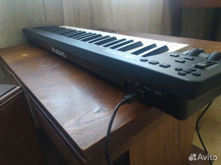 Midi клавиатура