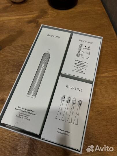 Электрическая щетка revyline rl 060