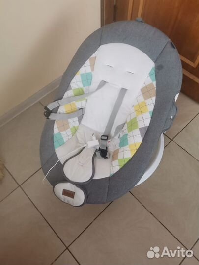 Шезлонг для новорожденных