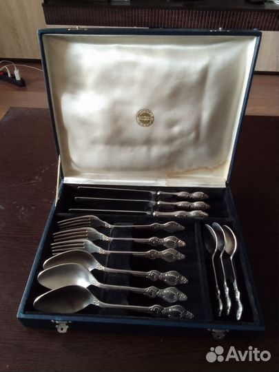 Набор столовых приборов мельхиор
