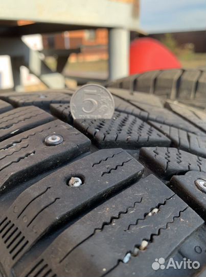 Gislaved Nord Frost 200 SUV 235/65 R17