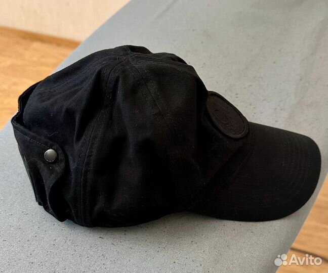 Cp company кепка с линзами цвет черный цена 3500