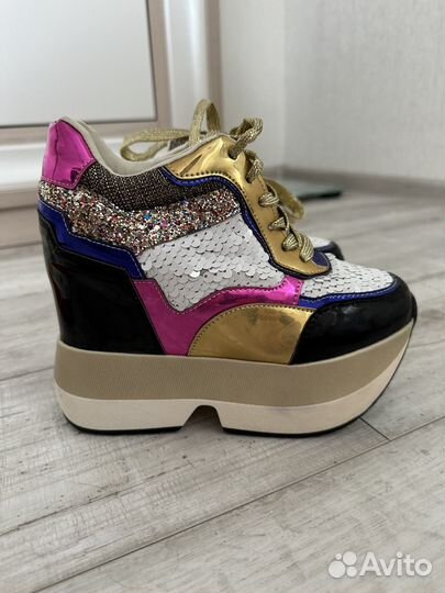 Обувь женская