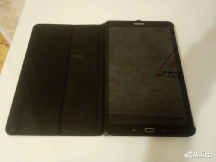 Планшет Samsung tab E