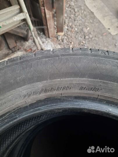 Goodyear EfficientGrip Eco EG01 175/65 R15