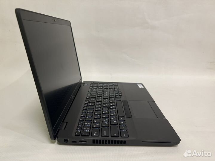 Dell Precision 3540 i7-8650U Radeon RRO 2GB 16GB