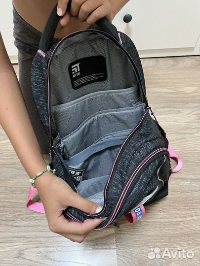 Рюкзак для девочек школьный