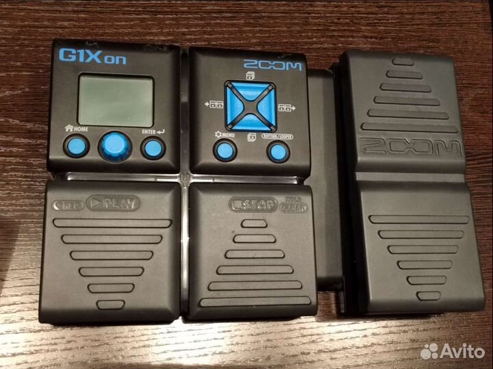 Гитарный процессор Гитарный процессор Zoom G1Xon