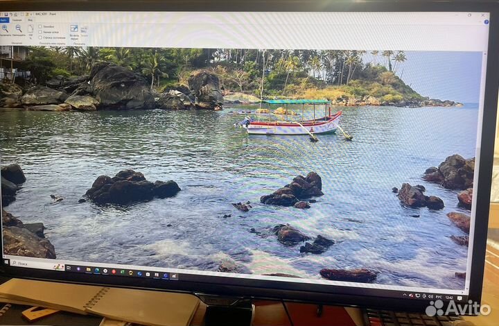 Монитор для компьютера 27