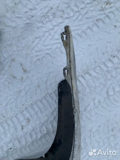 Бампер передний Toyota Carina E AT190L 1997