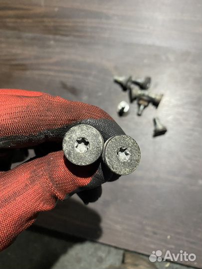 Болты тормозных дисков Harley-Davidson V-Rod 02-06