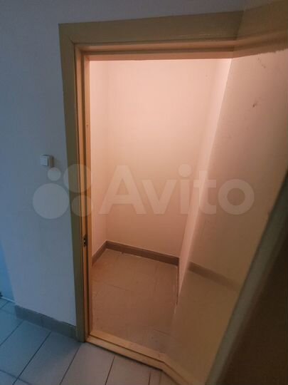 Машиноместо, 10 м²