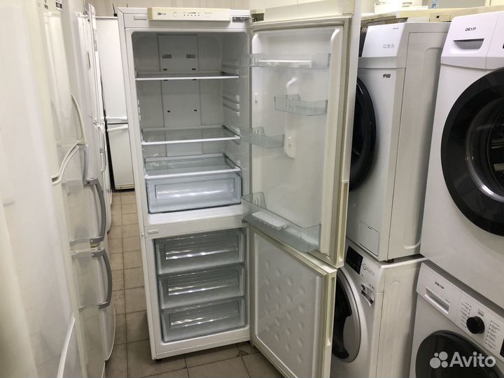 Холодильник Samsung. No Frost. 180 см. Гарантия