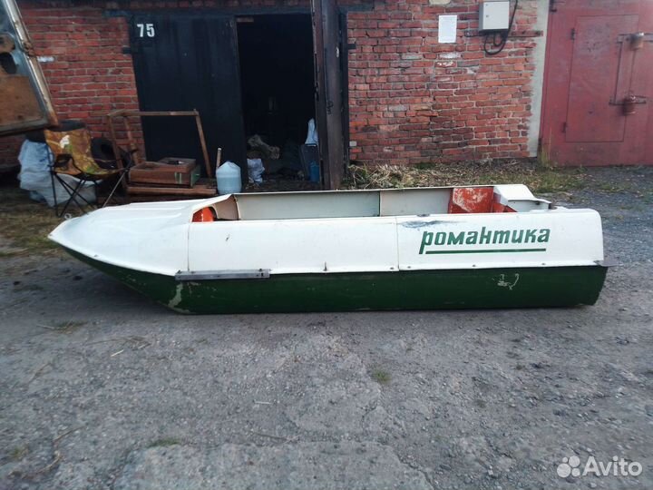 Лодка с мотором