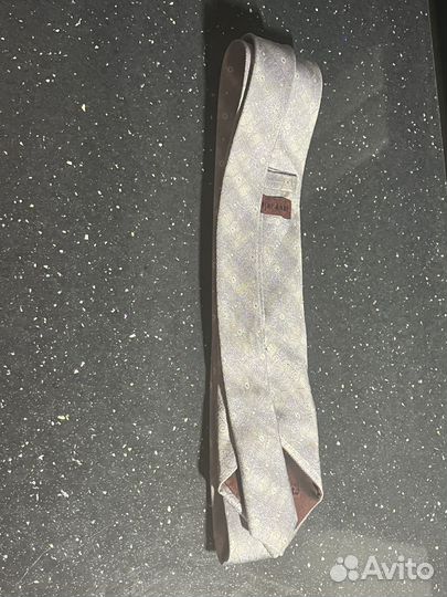 Галстук The windsor knot