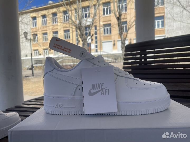 Кроссовки nike air force 1 белые