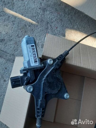 Стеклоподъёмник передний левый Honda Ridgeline