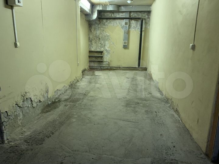 Машиноместо, 18 м²