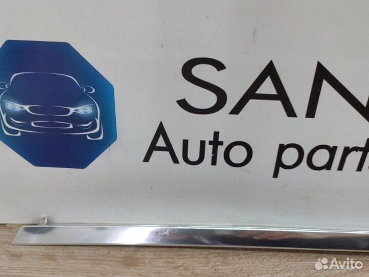 Молдинг двери задний правый Bmw X5 E70 N62B48 2008