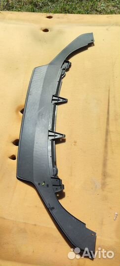 Спойлер переднего бампера на фольцваген жетта 6