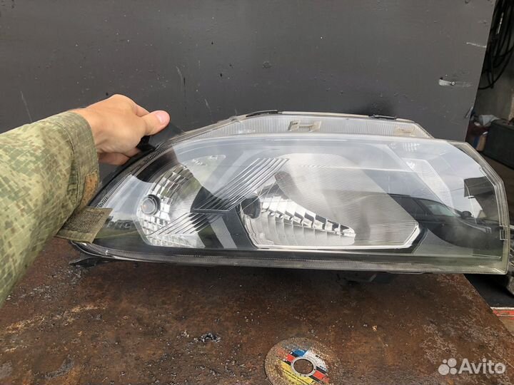 Лада Гранта 2 (FL) универсал с 2018 г фары