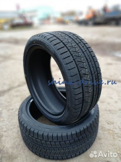 Triangle PL02 215/50 R18