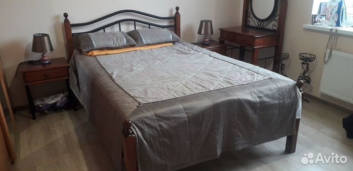 Спальня бу в хорошем состоянии
