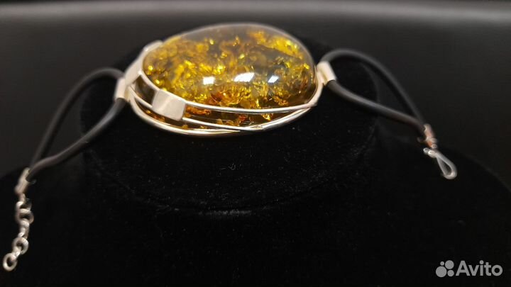 Браслет с янтарём в серебре