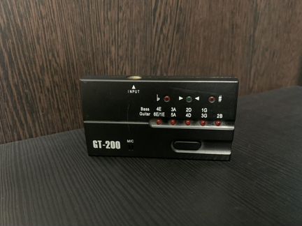 Тюнер для гитары и бас гитары